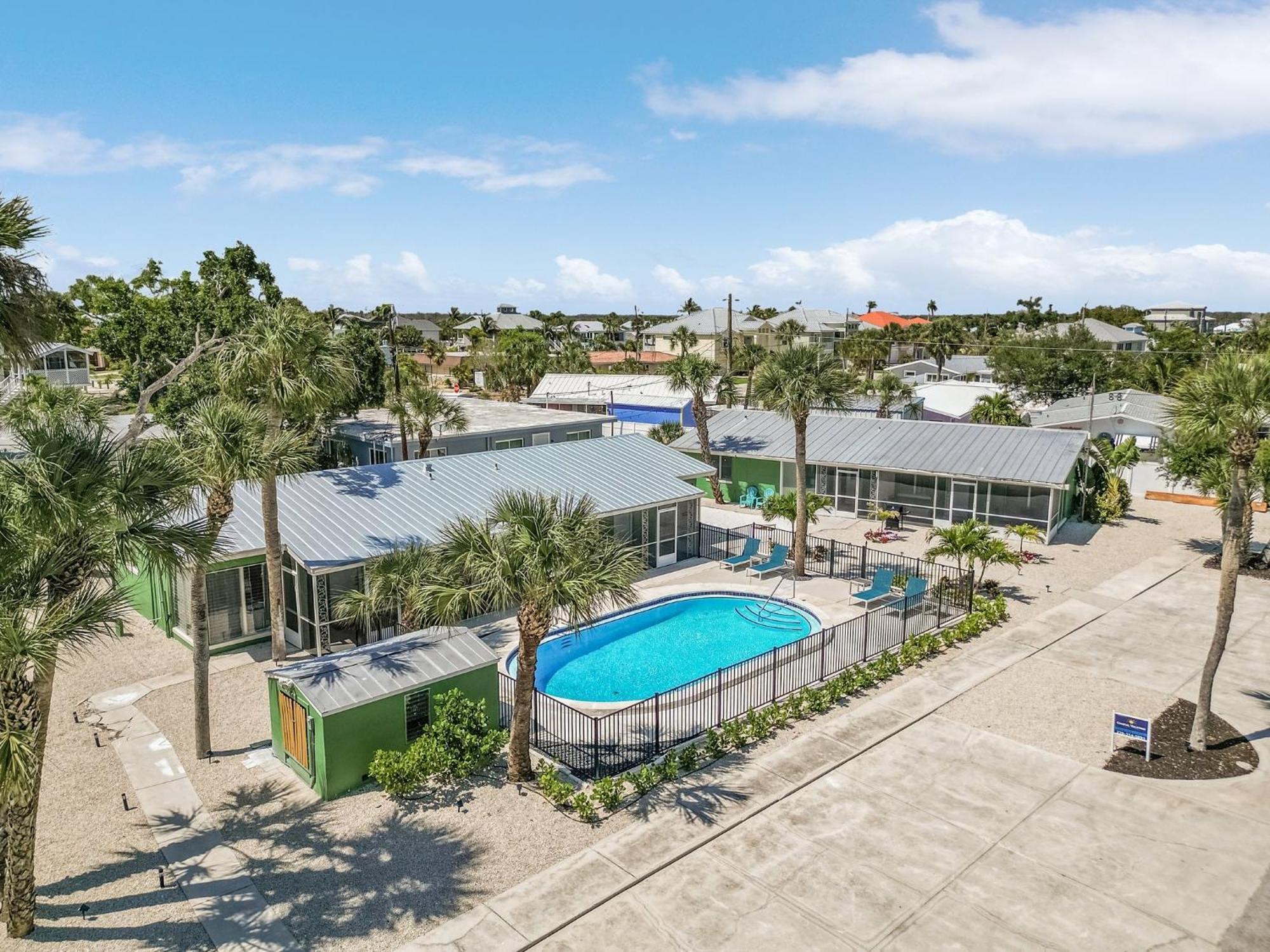 Dune Our Thing - Building A - 171 Washington Condo Fort Myers Beach Exterior photo